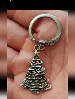 1980s Pewter Christmas Tree Keychain